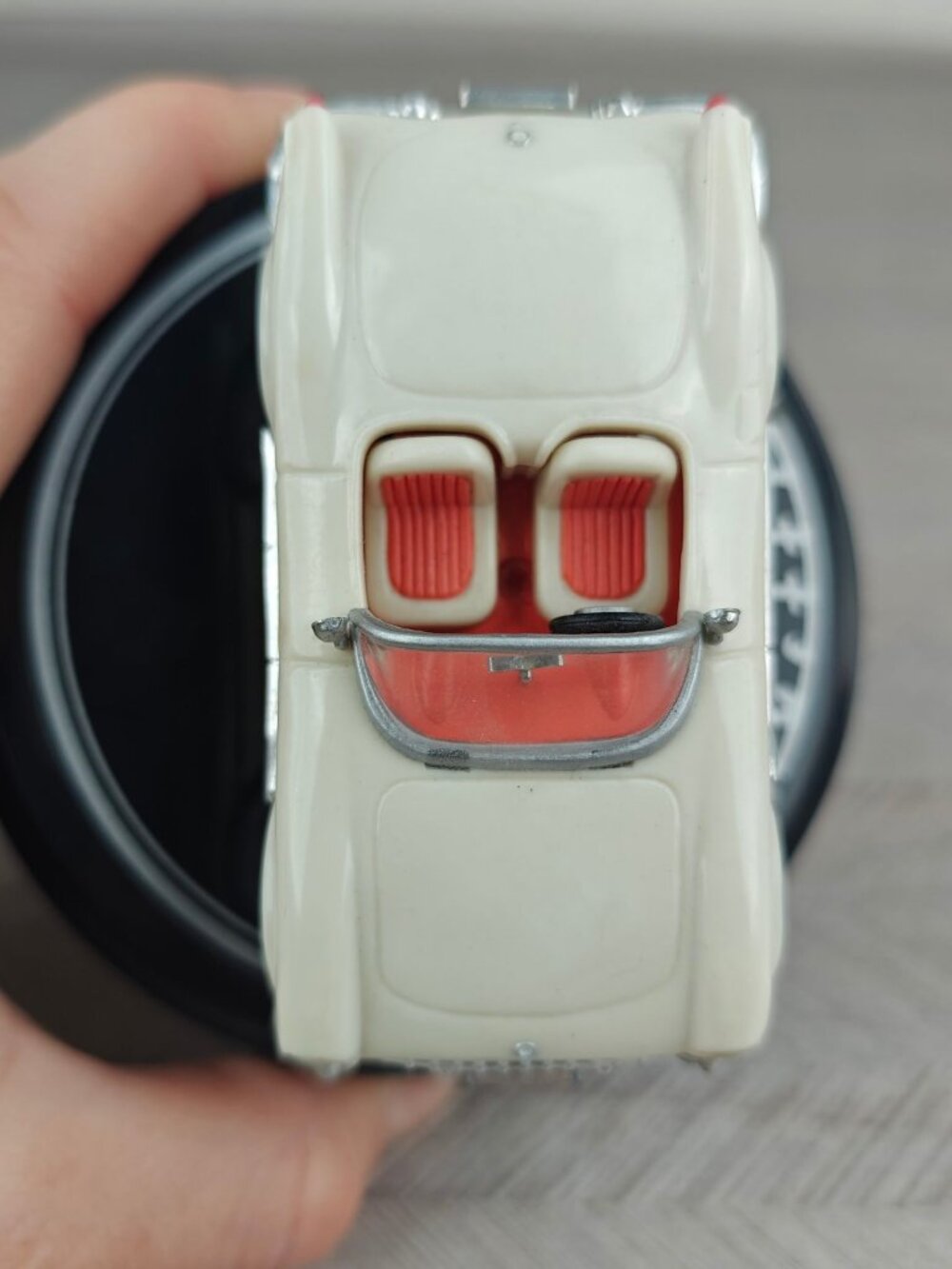 1953 Chevrolet Corvette Musical Model Enesco Classics Collection Cream Red - Picture 6 of 9
